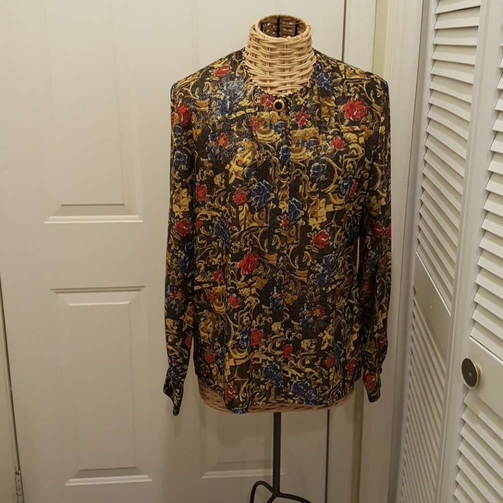 NEW! Beautiful Shimmering Button down Blouse
